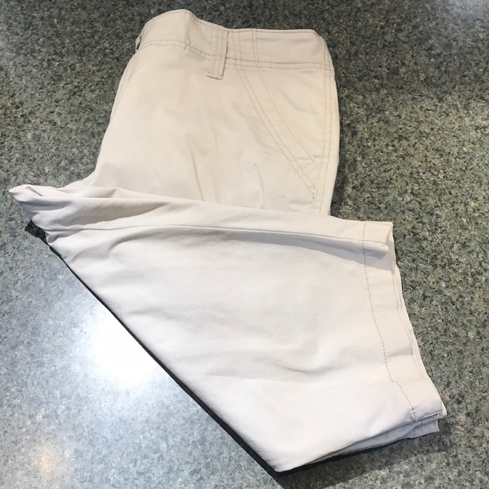 Off white/Tan Bermuda shorts Sonoma Skimmer High-Rise size 12.